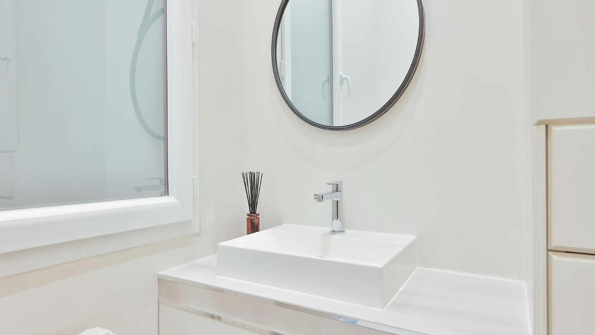 Exceptional Flat - Near Trocadero - Mobility Lease Apartment Paris 0*,